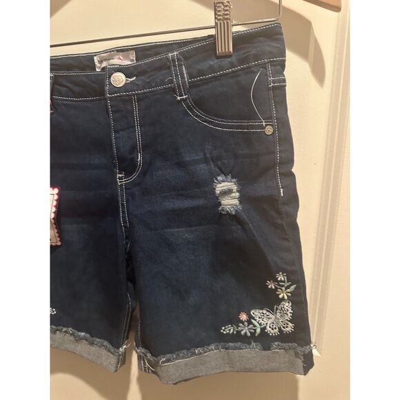 NWT beautees Girls Butterfly Stitch Washed Distress Blue Jean Short Size 16 - Picture 4 of 7